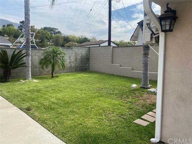 Building Photo - 162 Barranca Ave