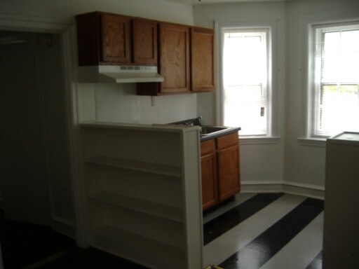 Building Photo - 6107 Wayne Ave