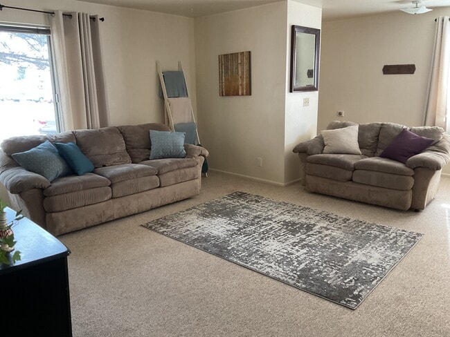 Building Photo - 504 W 1720 N