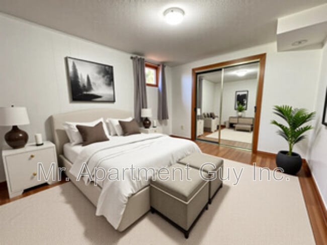 Photo du bâtiment - 484 E 25th St