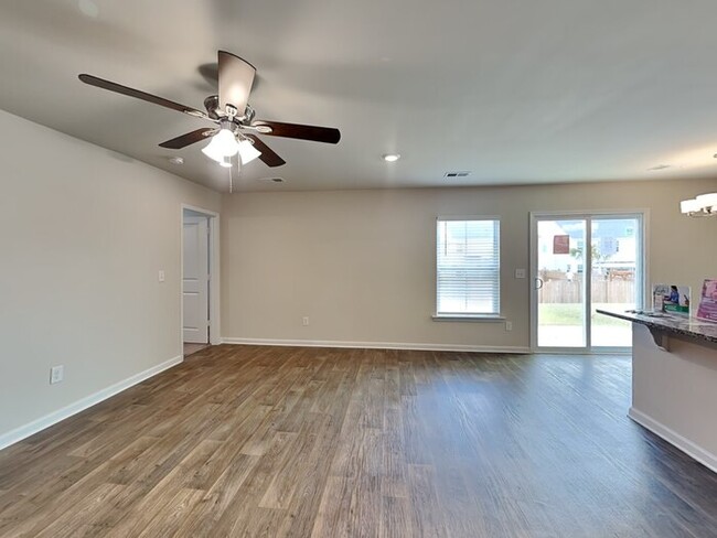 Foto del edificio - Apply Today! Ashton Lakes!!