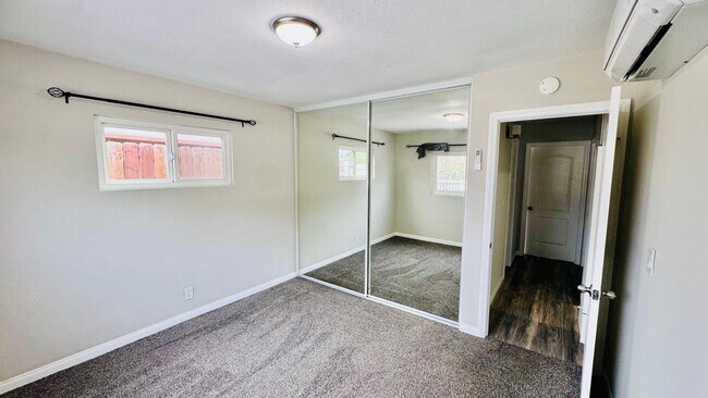 Foto del edificio - 803 Gamble St