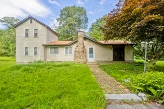 Building Photo - 159 N Monson Rd