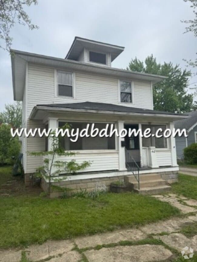 Building Photo - 418 Maxine Dr