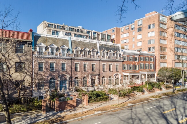 Building Photo - 2818 Connecticut Ave NW