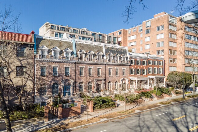 Foto del edificio - 2818 Connecticut Ave NW