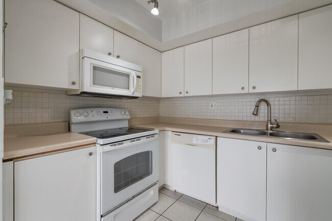 Foto del edificio - 701 NW 19th St