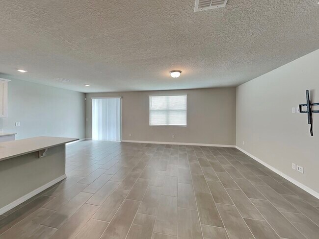 Building Photo - 457 Patricia Alford Dr