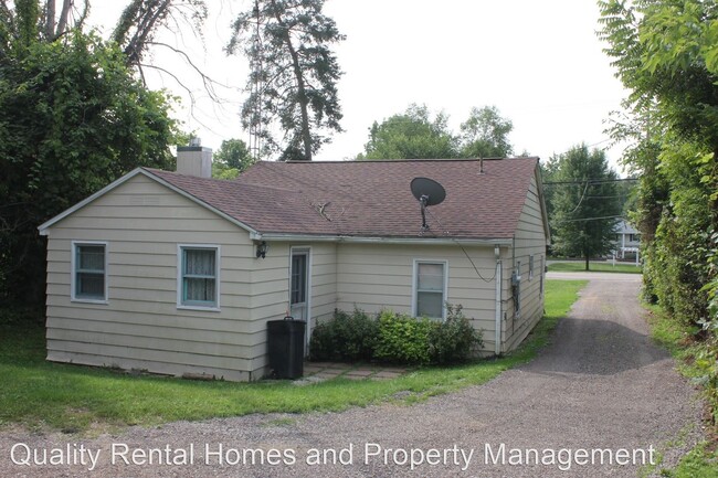 Building Photo - 2 br, 1 bath House - 8155 E. Coldwater Rd.