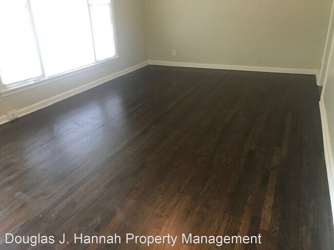 Building Photo - 3 br, 1 bath House - 8545 Wornall