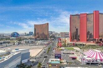 Building Photo - 2700 S Las Vegas Blvd