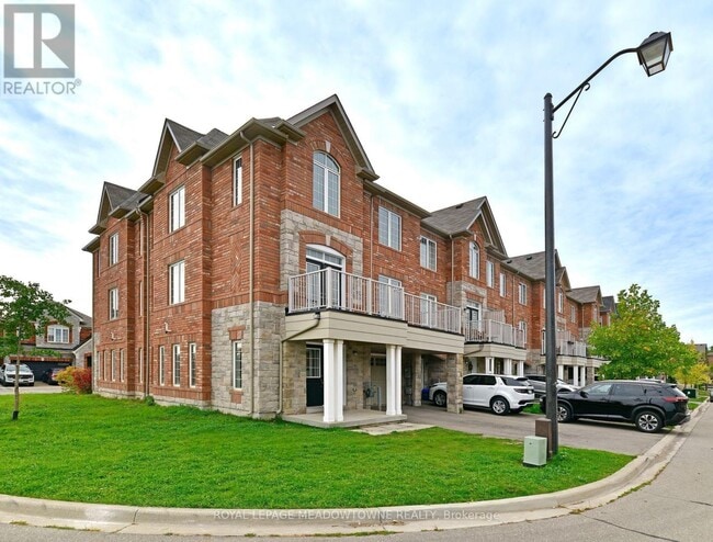 Building Photo - 1124 Durno Ct