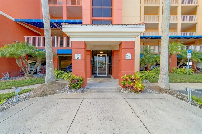 Foto del edificio - 16700 Gulf Blvd