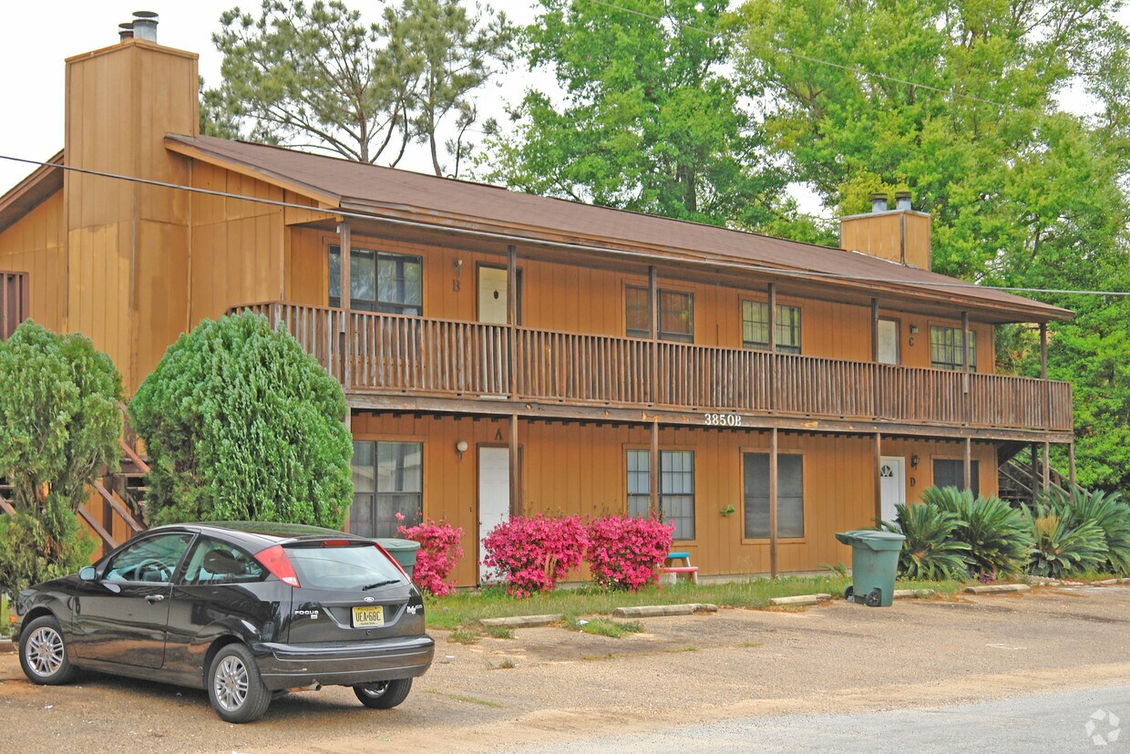 3850b Creighton Rd, Pensacola, FL 32504 Apartments in Pensacola, FL