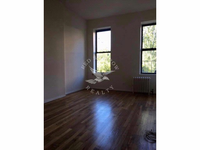 Building Photo - 414 E 83rd St