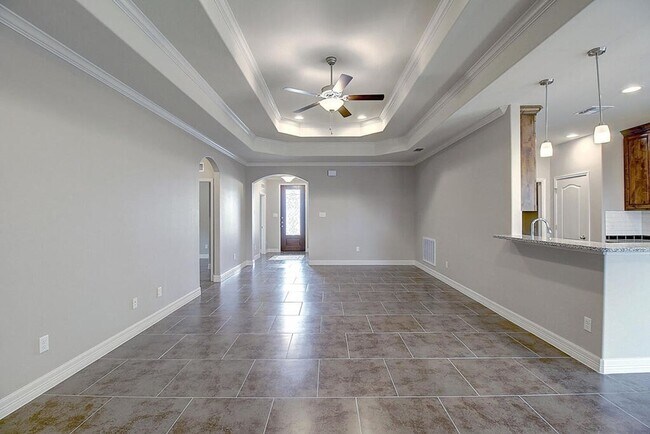 Building Photo - 7530 Sable Creek Dr
