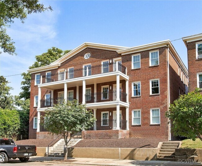 Foto del edificio - 2902 Idlewood Ave