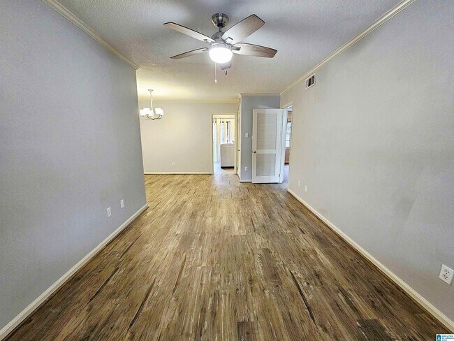 Foto del edificio - 3425 Sandner Ct