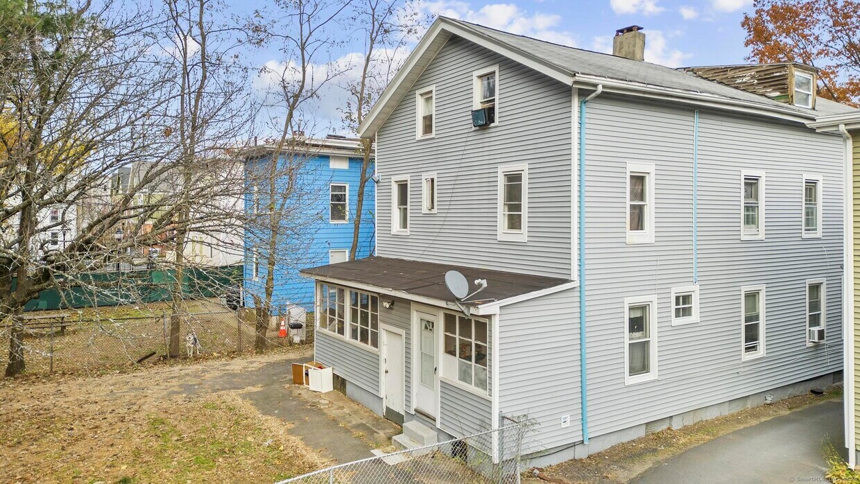 Primary Photo - 48 Kensington St