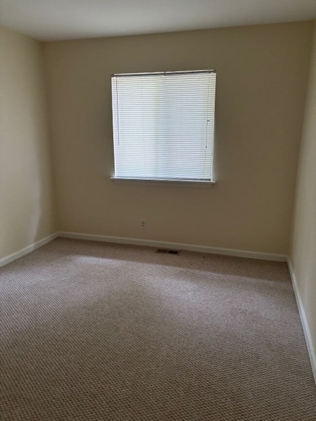 Building Photo - 2420 Stadium Dr