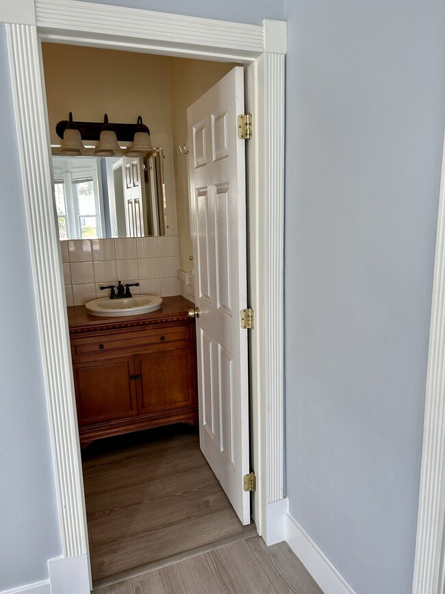 Downstairs full bath off dining - 245 SW Blaine St