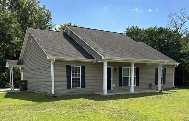 Building Photo - 1301 Cherry Dr