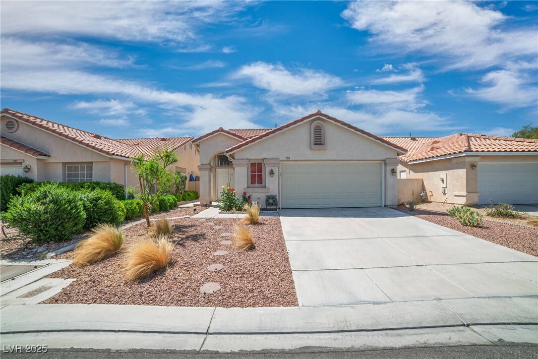 Primary Photo - 739 Roddenberry Ave