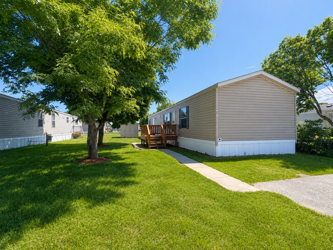 Foto del edificio - 4424 E Buttercup Ln