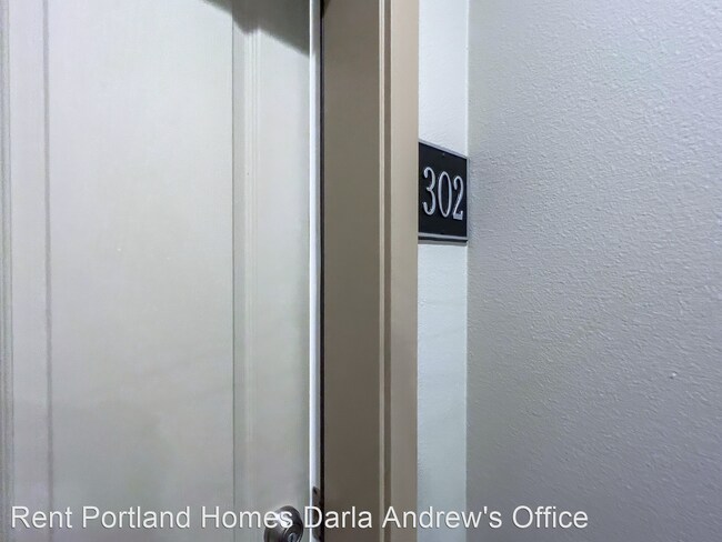 Foto del edificio - 2 br, 2 bath House - 675 NW Falling Waters...