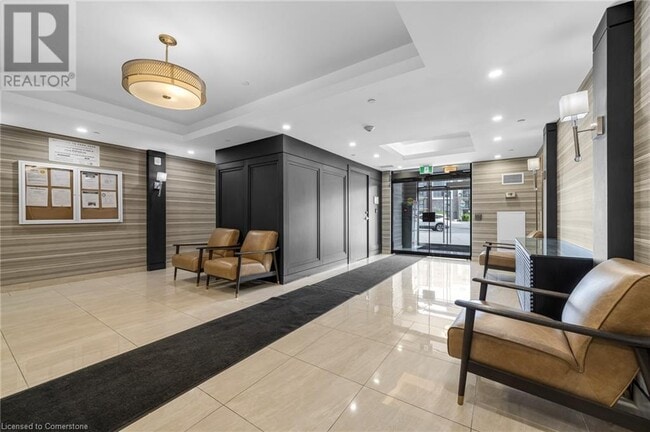 Building Photo - 125 Shoreview Pl