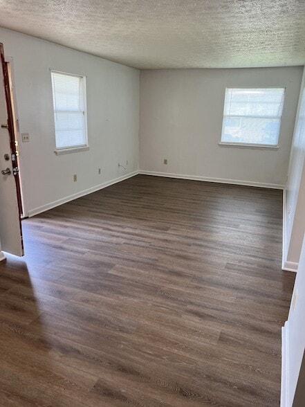 Foto del edificio - 113 Hillview Apt Dr