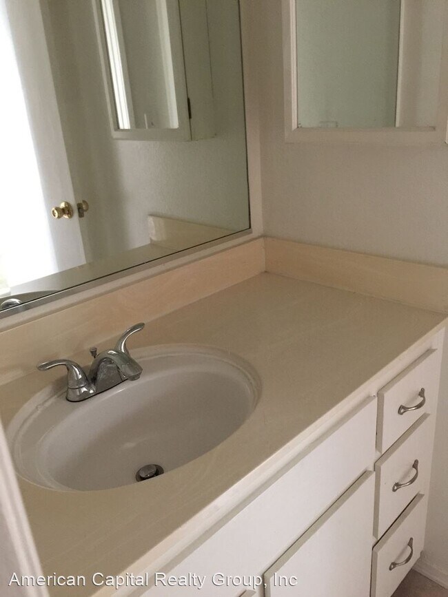 Foto del edificio - 1 br, 1 bath House - 4971 Shark Drive