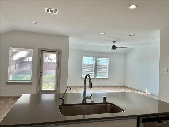 Building Photo - 13409 Silver Egret Ln