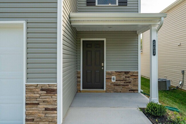 Foto del edificio - Newer Construction rental in Kingsport 3 b...