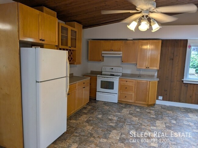 Photo du bâtiment - 46520 Clayton Ave