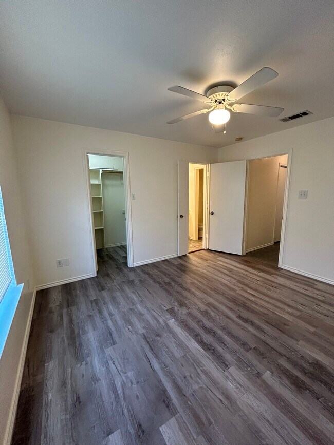 Foto del edificio - 3822 Stuart Rd