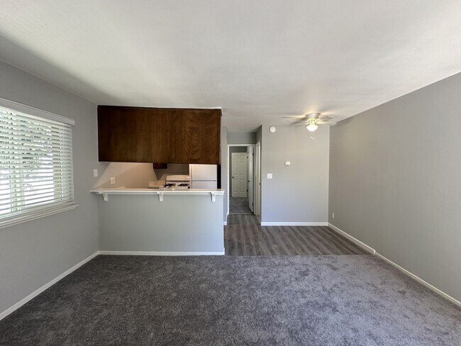 Foto del interior - 330 W Acacia Street