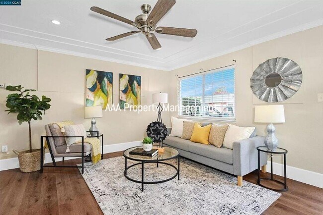 Building Photo - Concord Fully renovated 2 bedroom 1 bathro...