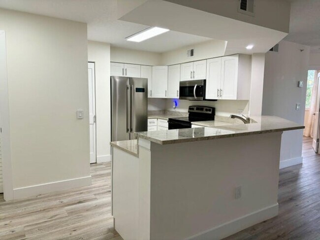 Building Photo - 800 Scotia Drive 204, Hypoluxo, FL 33462
