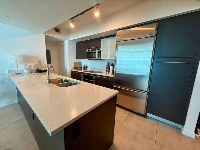 Building Photo - 55 SE 6th St