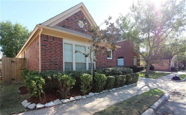Foto del edificio - 4107 Creek Ridge Ln