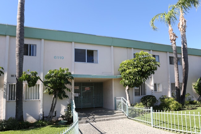 Building Photo - 6119 Brynhurst Ave.