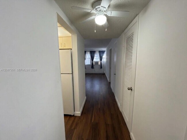 Foto del edificio - 220 SW 9th Ave