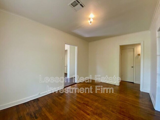 Foto del edificio - 3050 Boone St