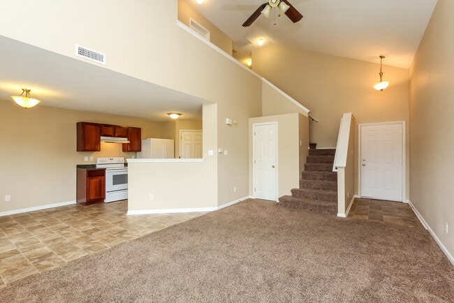 Building Photo - 1240 Cutler Ln