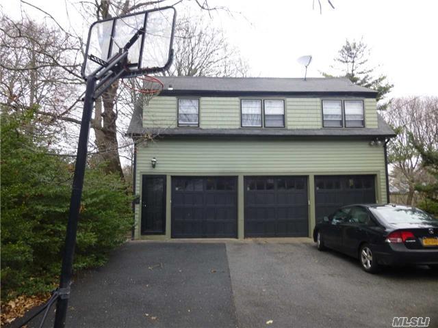 Primary Photo - 210 Pond Ln