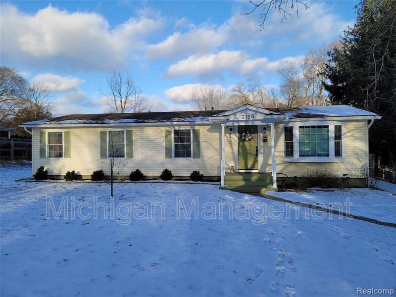 Foto principal - 3155 Delrose St
