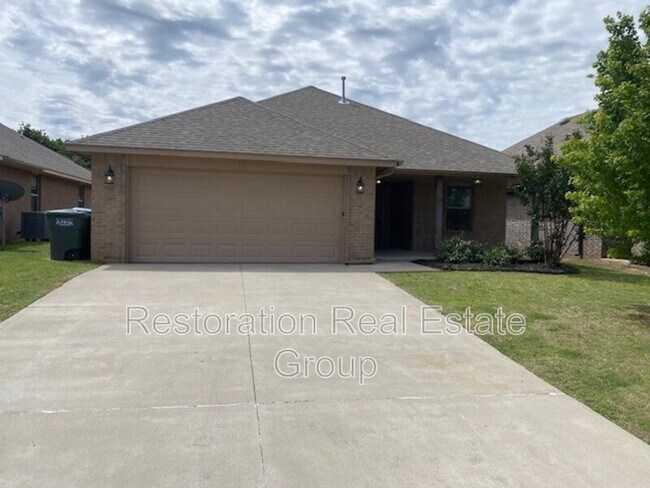 Foto del edificio - 2432 Fallview Dr