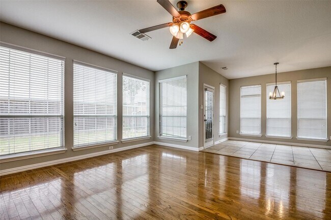 Building Photo - 130 Cassandra Dr