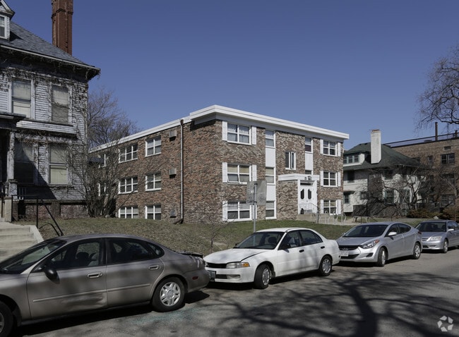 Building Photo - 1912 Stevens Ave